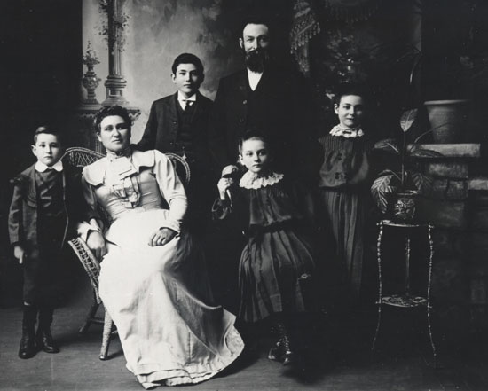 Charles Thomas Dadswell and family