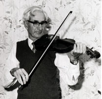 Tom Dadswell with family violin