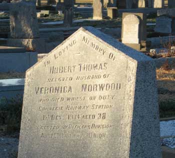 Gravestone of Tom Norwood